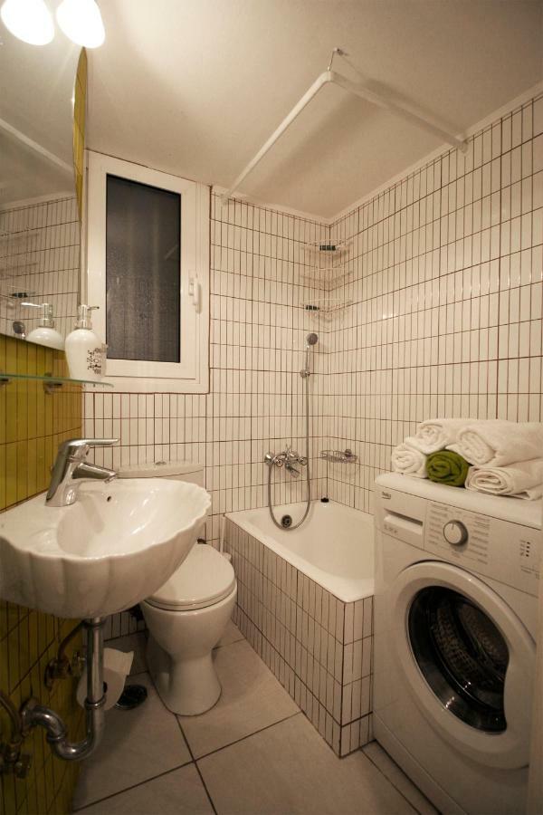 アテネLuxury Flat In Kolonaki, 3' Metroアパートメント エクステリア 写真