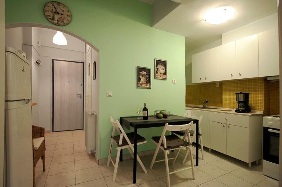 アテネLuxury Flat In Kolonaki, 3' Metroアパートメント エクステリア 写真